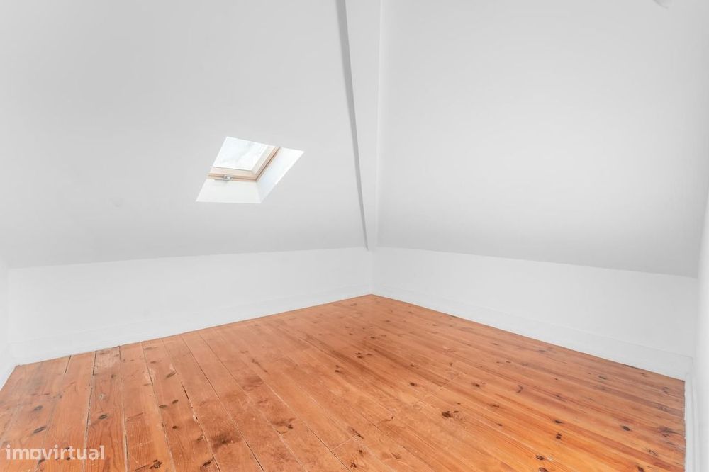 Apartamento T2 + 1 com vista, Estrela, Lisboa
