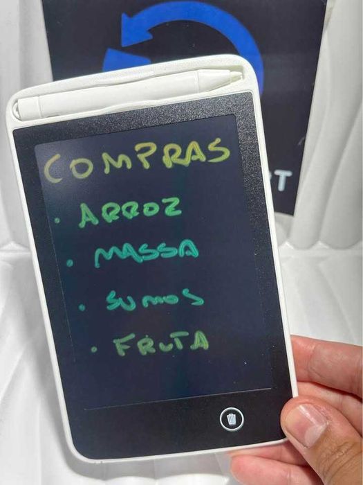 Quadro Mágico – Escreve e Apaga, com Íman para Fixar no Frigorífico