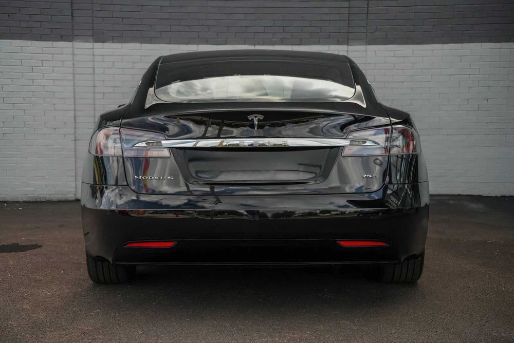 Tesla Model S 100D      2019