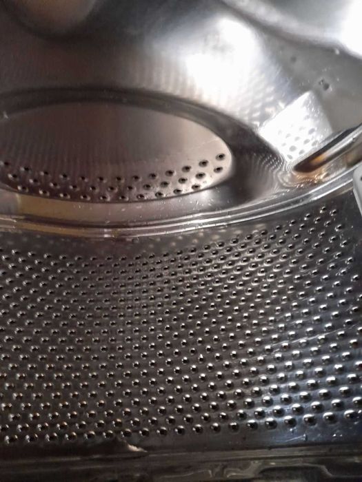 Стиральная машинка INDESIT  IWSB 5085 (CIS) на запчасти