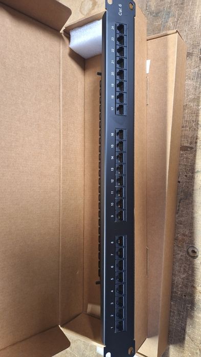 RL-PP24360 Patchpanel 24 portowy kat. 6
RACKTEL