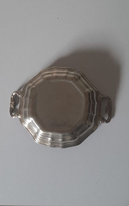 Decorative Brass Trophy444055267993856001