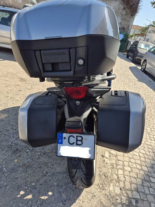 honda vfr1200f em exelente estado