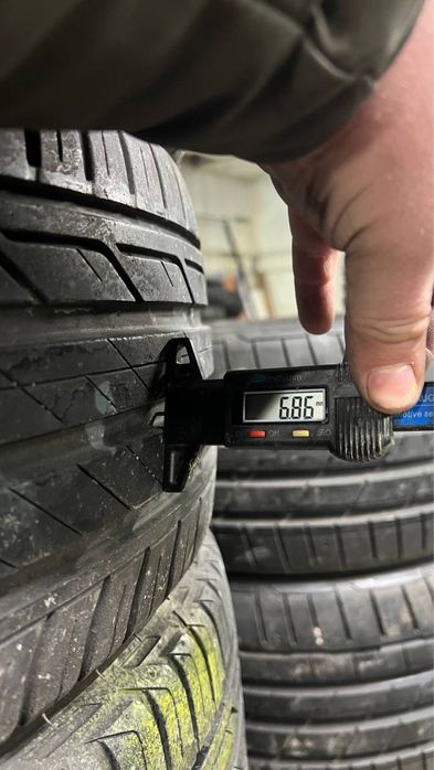 Комплект літньої гуми 215/50/18 Bridrestone