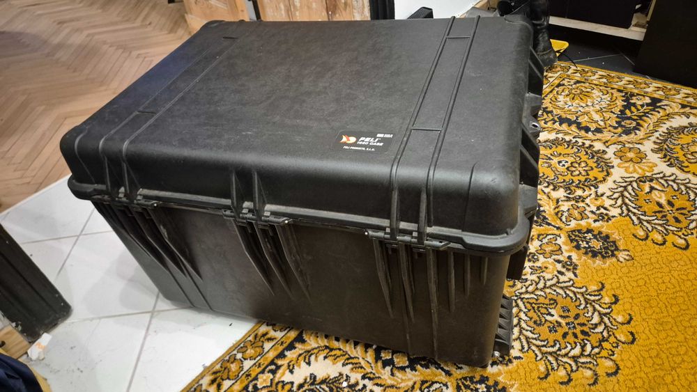 Peli 1660 skrzynia wojskowa locker