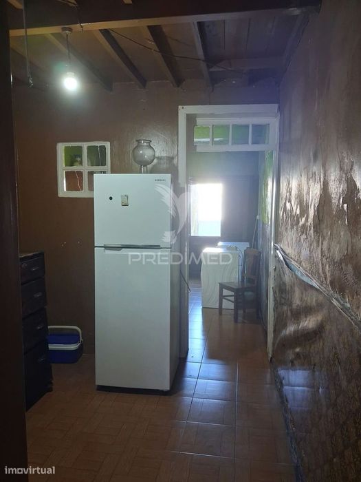 Moradia localizada na freguesia da Ribeirinha