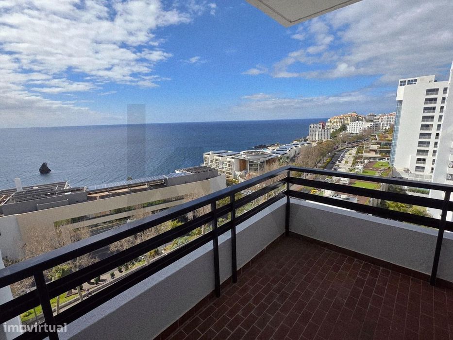 Apartamento T3 Alto Lido