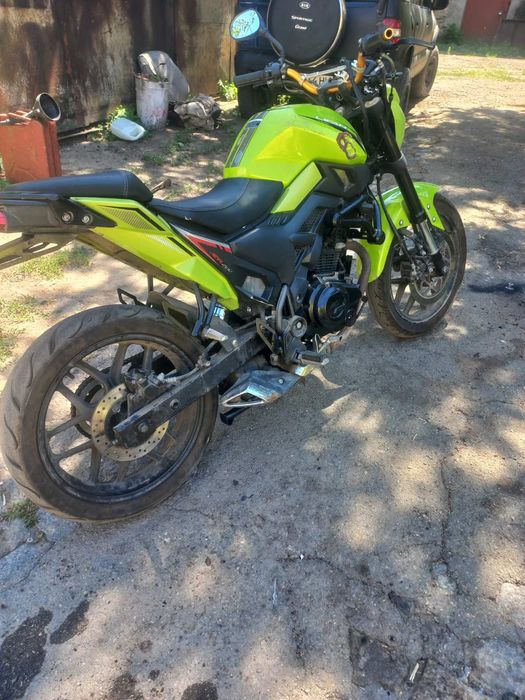 Мотоцикл Lifan 200