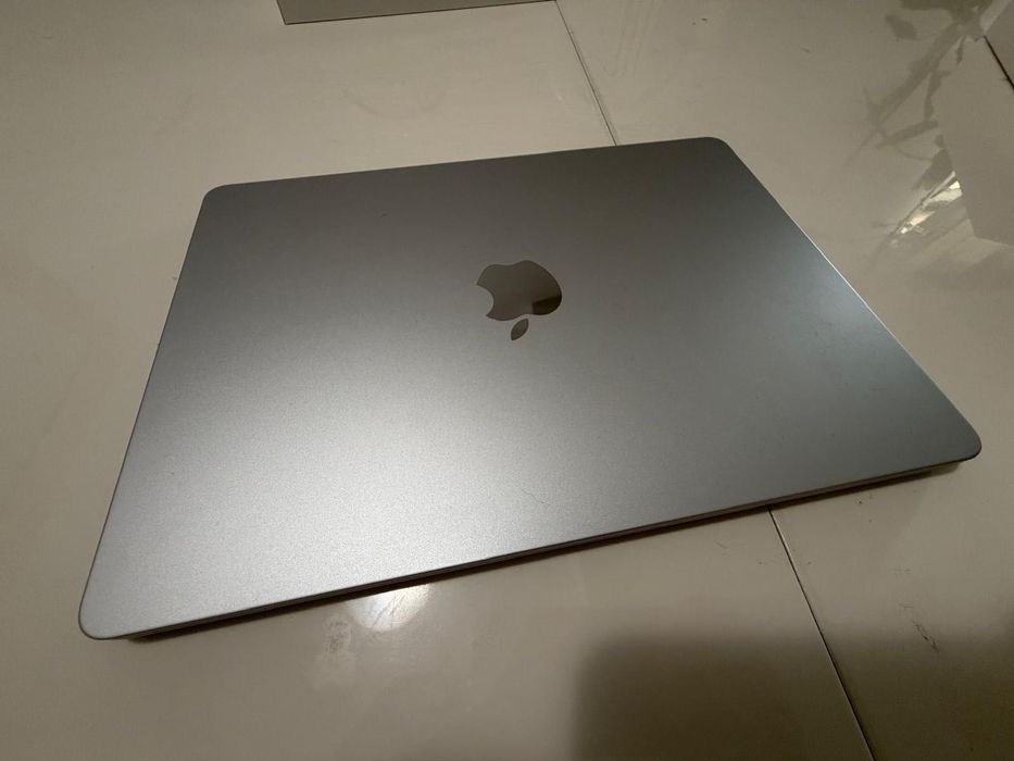 MacBook Air 13'' | 2026 | M5 10-core | 16GB | 512GB SSD | GPU 8-core - Prateado