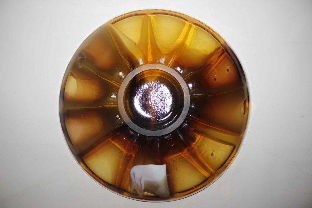 Prato em vidro coalhado - Vidro grosso - Caramelo