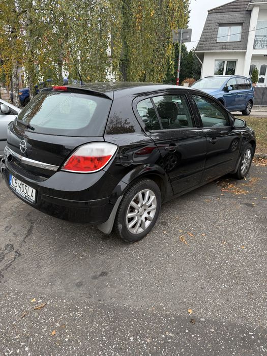 Opel  Astra H 1.6