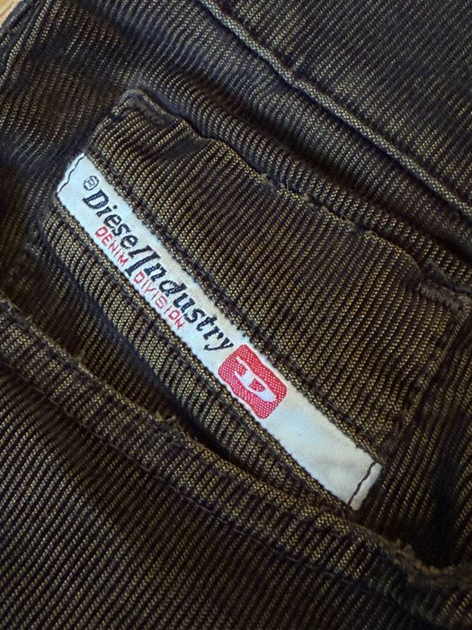 Оригинальные джинсы Diesel  W29