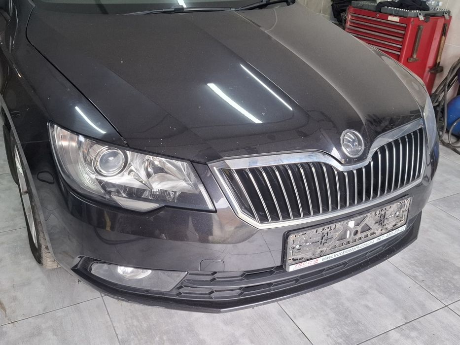 Капот Skoda Superb 2 FL LF9R 9910