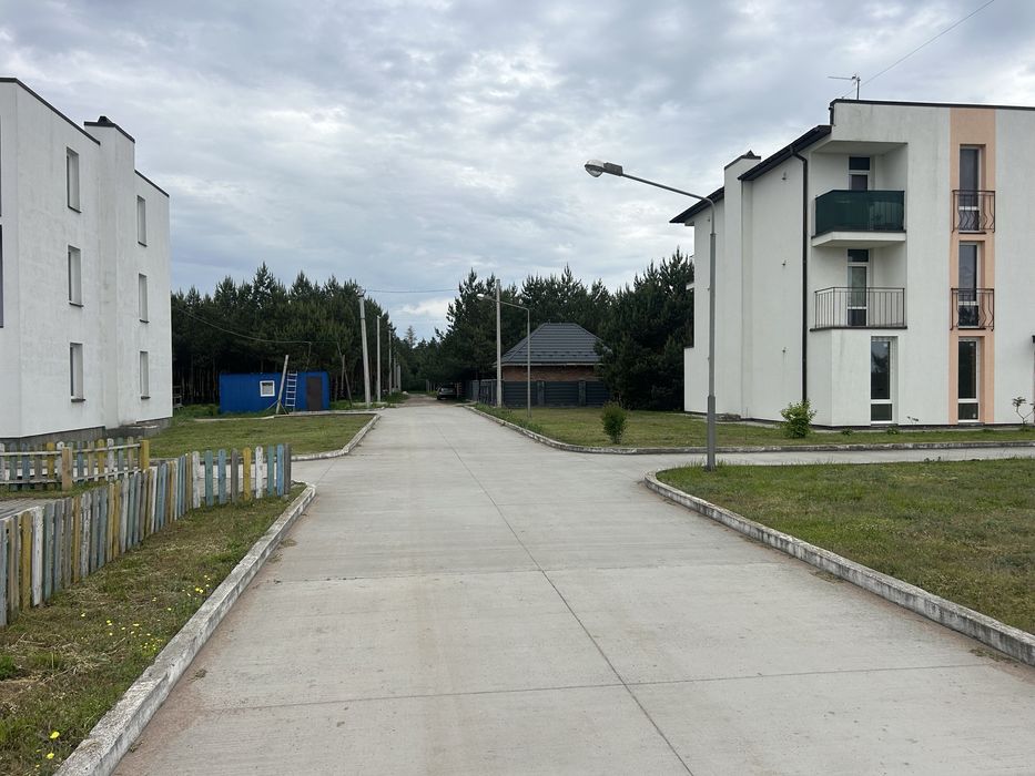 Продаж земельної ділянки + квартира