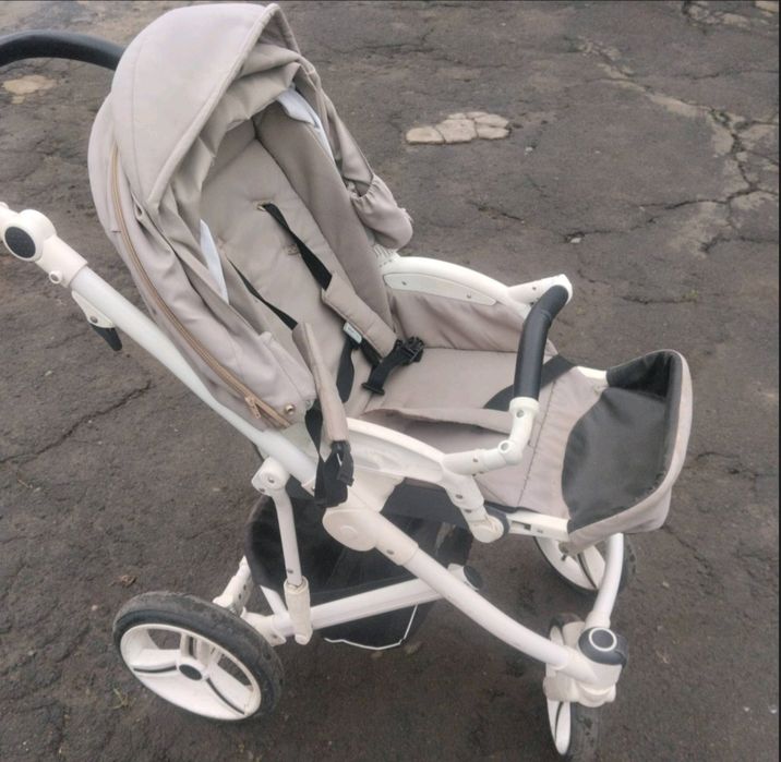 Продам каляску .