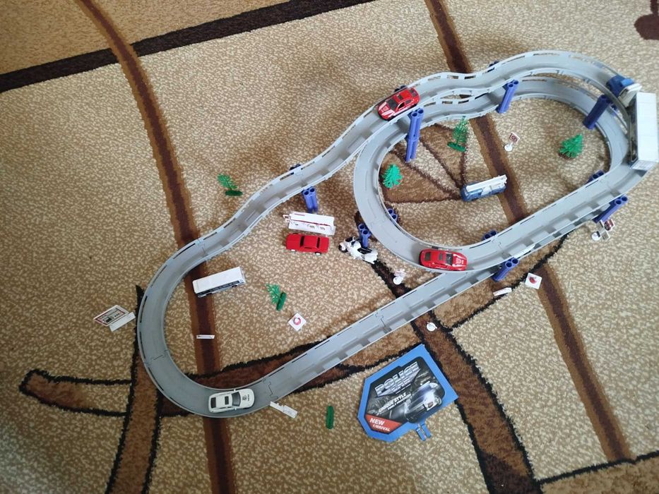 Трек з машинками Поліція, метал, 53 деталі