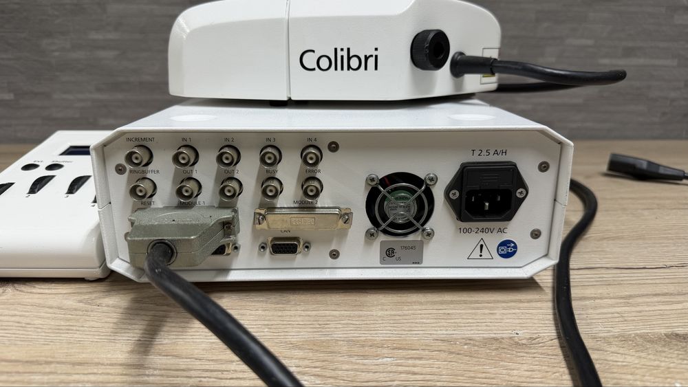 LED освітлювальна система Carl Zeiss Colibri для мікроскопів