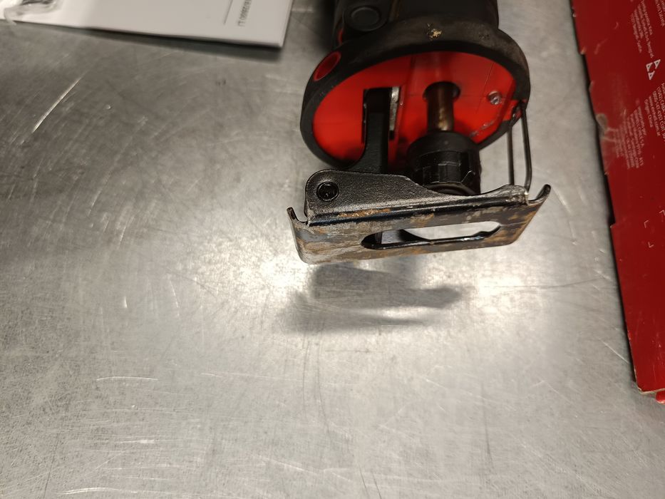 Akumulatorowa piła szablasta Einhell TC-AP 18/2800 Li SOLO