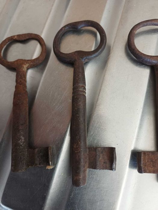 Varias chaves de fechaduras antigas