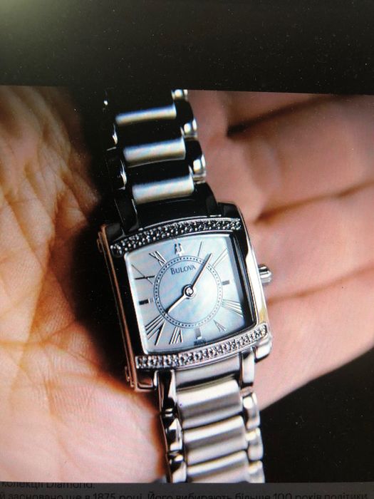 Bulova Часи с натуральними бриллиантами