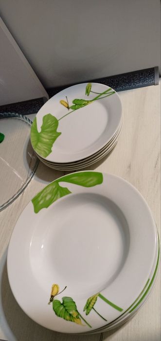 Продам   тарілки