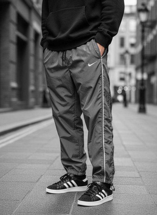 Спортивні чоловічі штани оверсайз із плащівки