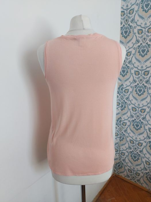 Brzoskwiniowy przewiewny top bokserka H&M Basic z dekoltem V , XS S