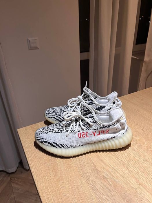 adidas Yeezy boost 350 v2 zebra 42