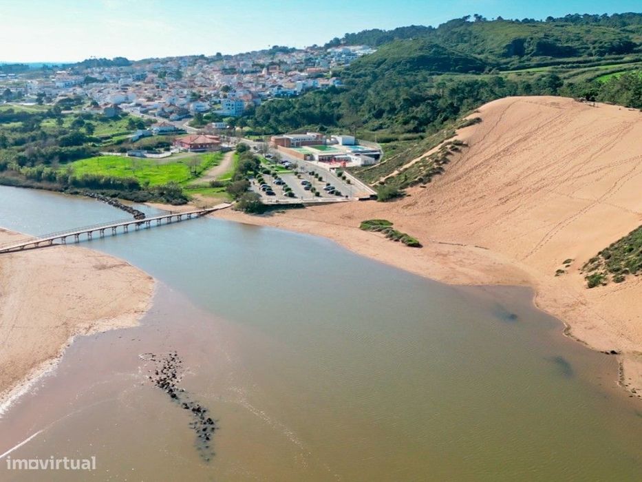 Moradia V3 - vista mar, piscina aquecida e garagem em Salir do Port...