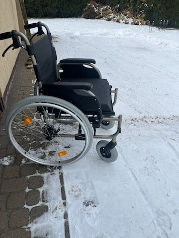 Wózek inwalidzki Rehasense ( użytkowany niespełna miesiac)