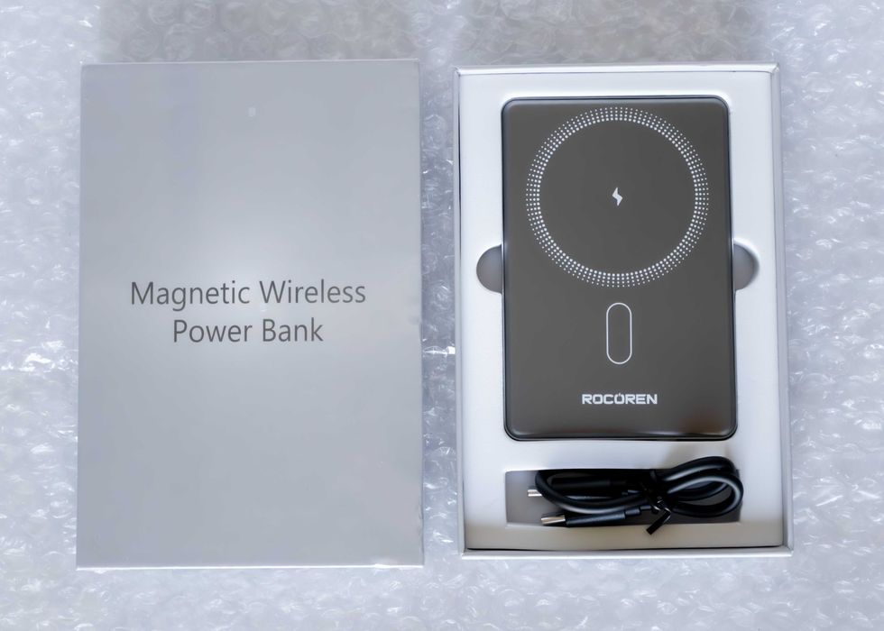 Компактний павербанк Rocoren Wireless Magnetic 5000mAh 15W PowerBank