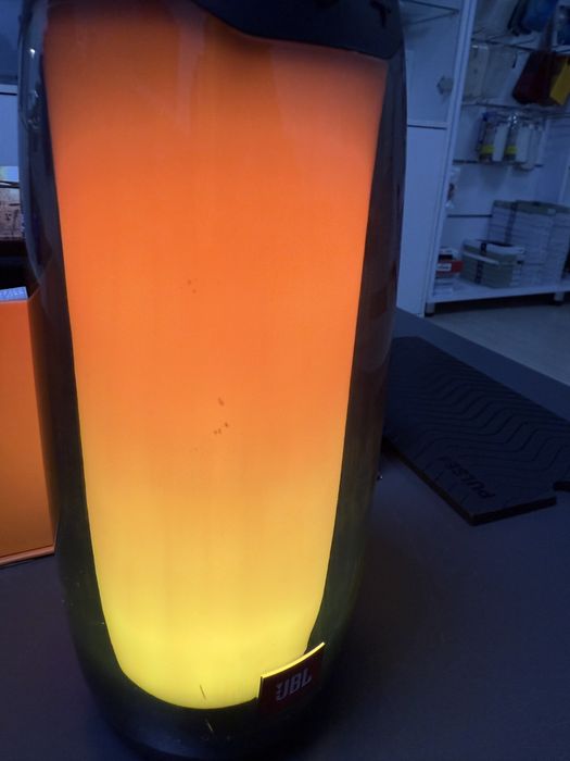 Колонка JBL  Pulse 4 (б/у)
