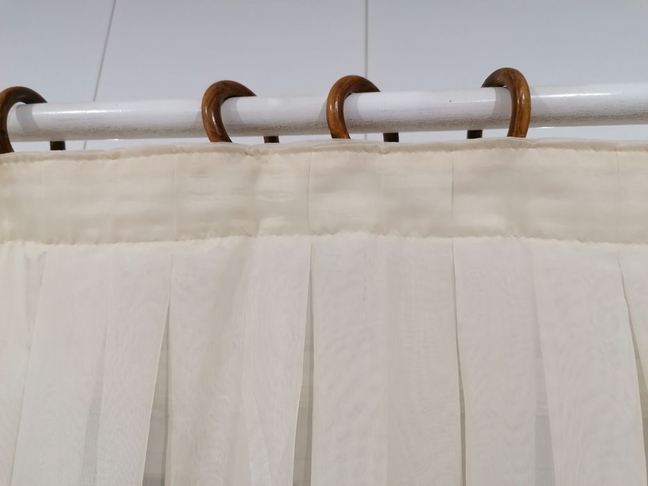 2 Cortinas de voil cor perola