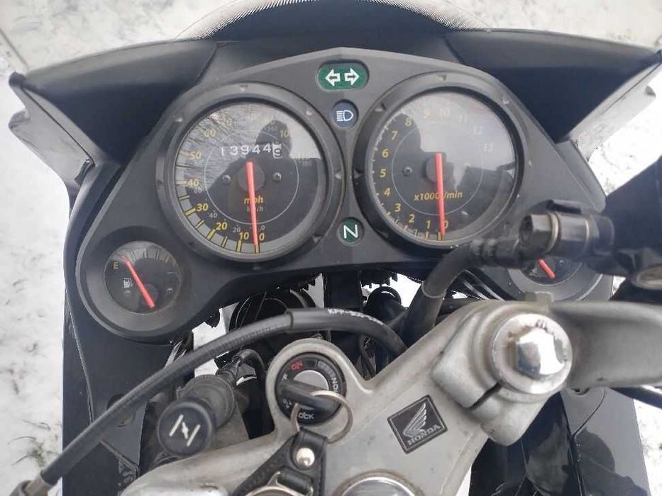 Motocykl Honda CBR 125 R