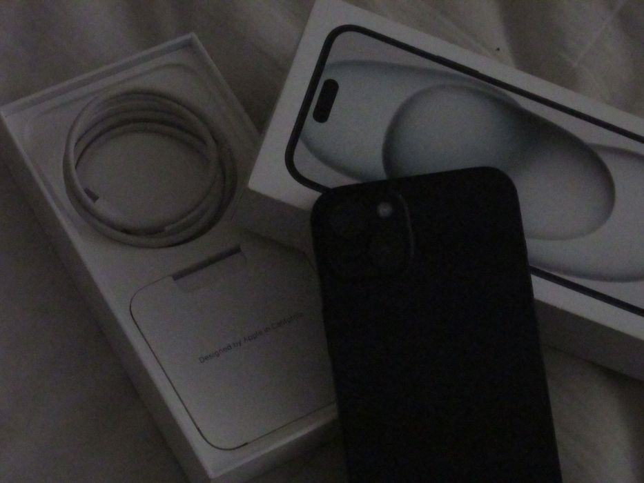 iPhone 15 Plus 256 GB– Como novo, com caixa e acessórios originais