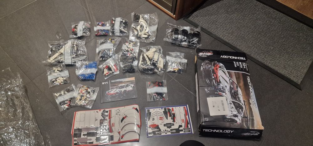 Lego Technic 10+ Porsche 911 RS R  Wawa