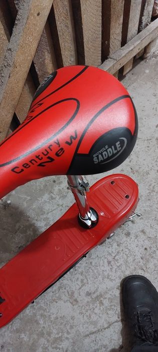 Hulajnoga elektryczna dziecięca