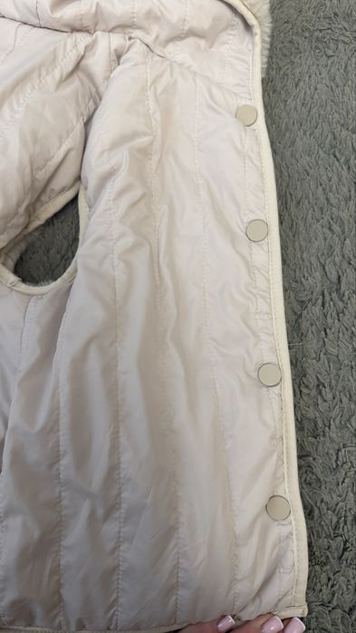 Жилетка хутряна Zara