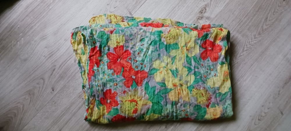 Kolorowy błyszczący szal chusta Pieces