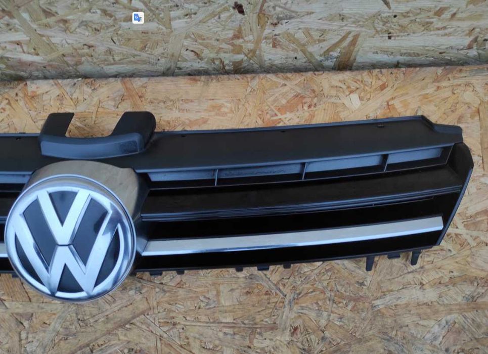 Решітка радіатора Golf 7 / Grill