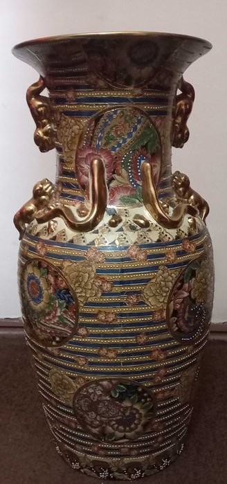 Jarrão oriental de grandes dimensões
