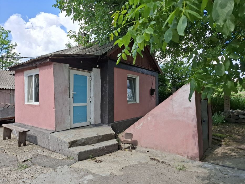 БУДИНОК 10/11 в селі Кам'яний Міст