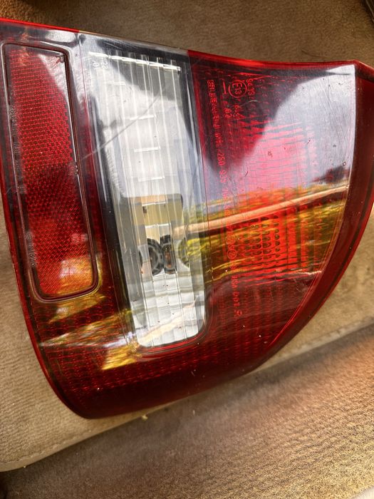 Komplet lamp tylnich Subaru Legacy IV sedan