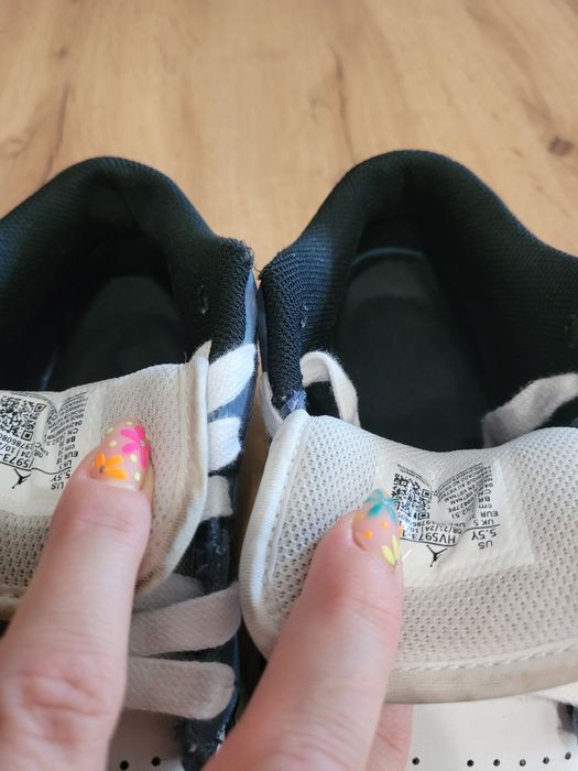 Buty Air Jordan 1 Low (GS) + pudelko
