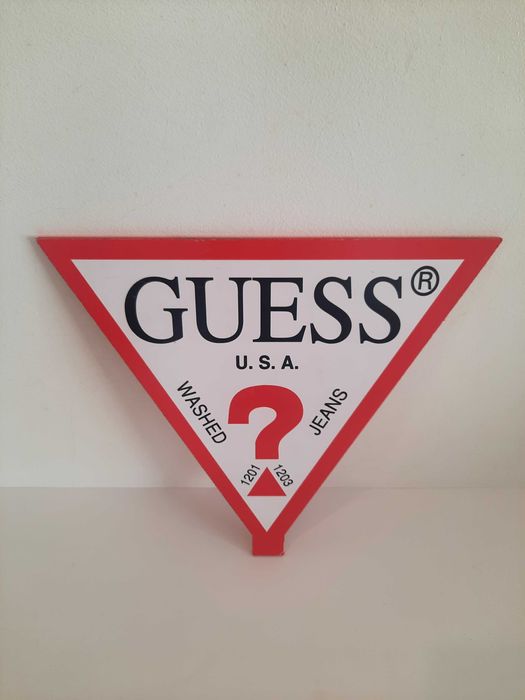 Reclame Publicitário Guess
