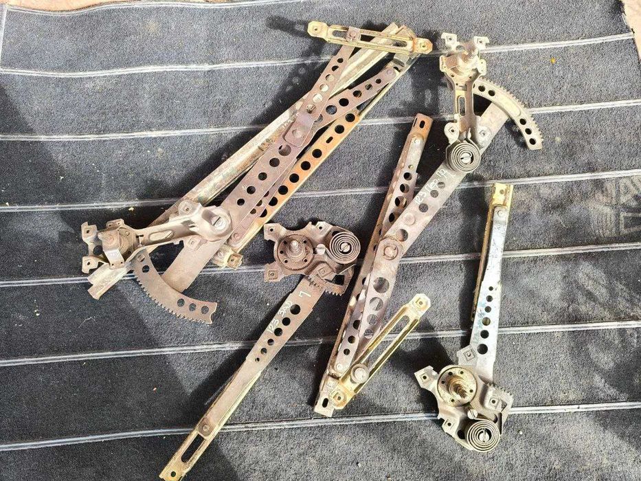 Склопідйомники Mercedes W123 1976-1985 передні задні