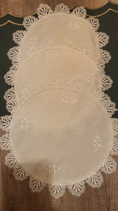 Panos/naperons brancos/bejes423970270914160642