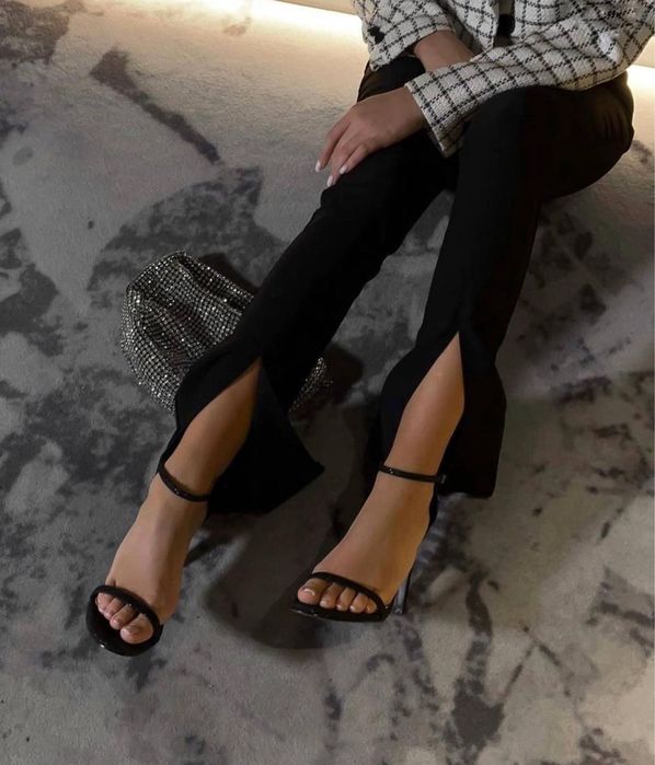 Лосини з розрізами