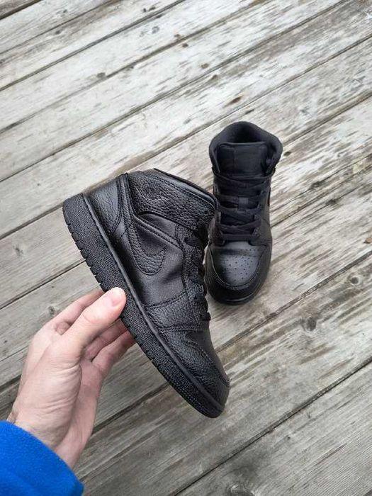 Кросівки джордан. Кросівки. Шкіряні кросівки (високі) Jordan