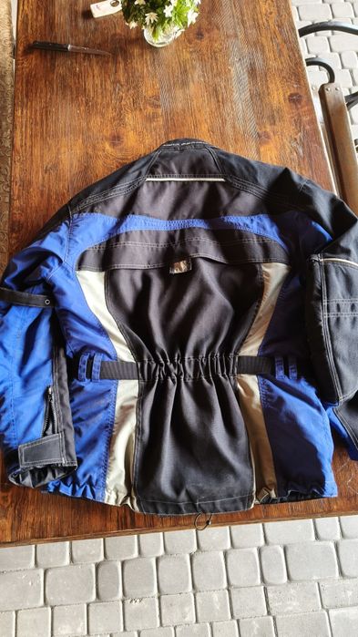 Продам мотокуртку XL